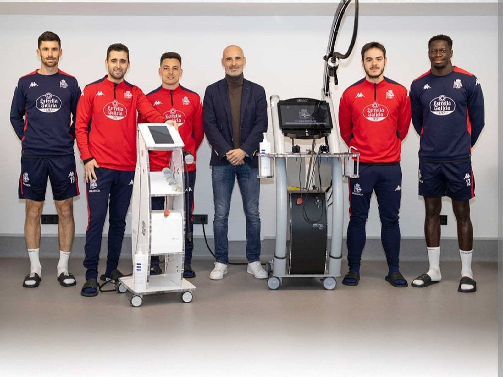 pablo carrascosa trabajando con jugadores deportivo la coruna